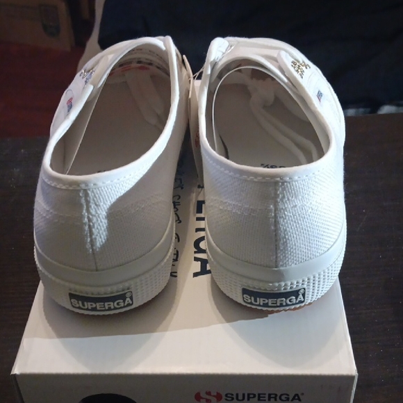 Superga Classic White & Pale Gold Girls 5.5 Boys 4Y New With Box - Picture 5 of 7